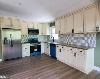 22 Lytle Street - Photo Thumbnail 1