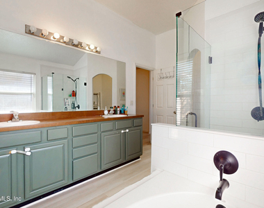 212 Brookchase Lane - Photo Thumbnail 2