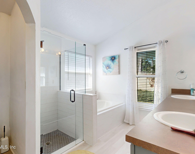 212 Brookchase Lane - Photo Thumbnail 3