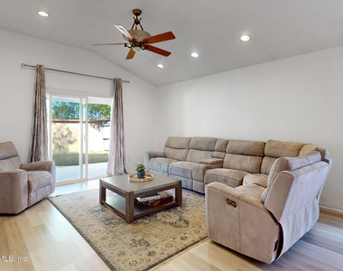 212 Brookchase Lane - Photo Thumbnail 24
