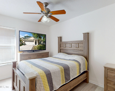 212 Brookchase Lane - Photo Thumbnail 4