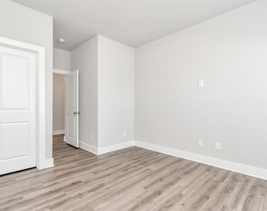 21030 Treasure Gate Lane - Photo Thumbnail 10