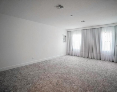 3999 Isabella Circle - Photo Thumbnail 29