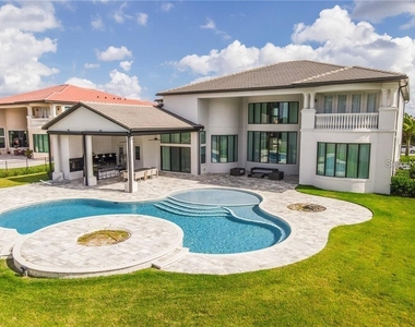 3999 Isabella Circle - Photo Thumbnail 19