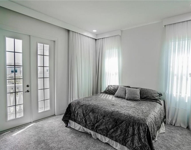 3999 Isabella Circle - Photo Thumbnail 30