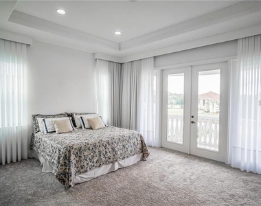 3999 Isabella Circle - Photo Thumbnail 32