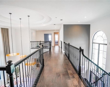 3999 Isabella Circle - Photo Thumbnail 9