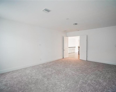 3999 Isabella Circle - Photo Thumbnail 28