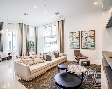 3999 Isabella Circle - Photo Thumbnail 39