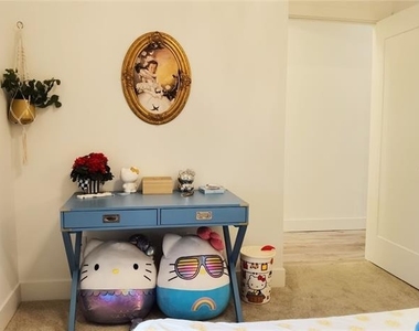 1709 N Tamiami Trail - Photo Thumbnail 28