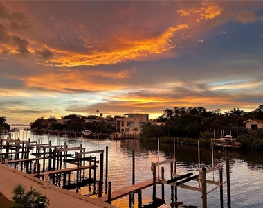 1709 N Tamiami Trail - Photo Thumbnail 47