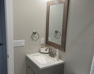 302 19th St. East - Photo Thumbnail 18