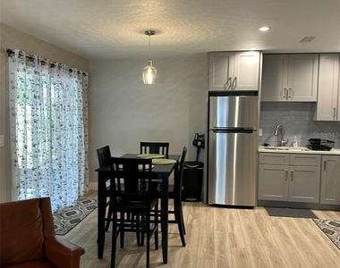 302 19th St. East - Photo Thumbnail 4