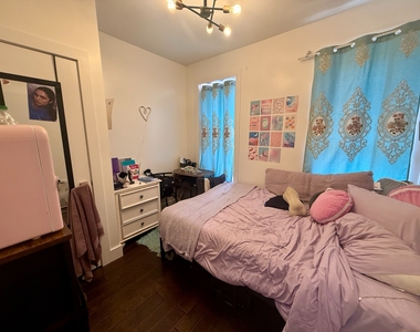 805 Quincy Street - Photo Thumbnail 7