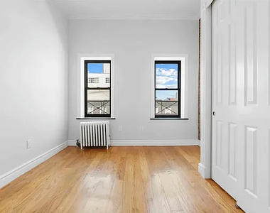 345 West 53rd Street - Photo Thumbnail 1