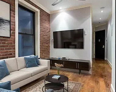 15 West 103rd Street - Photo Thumbnail 1
