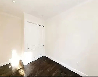 1377 Lexington Avenue - Photo Thumbnail 4
