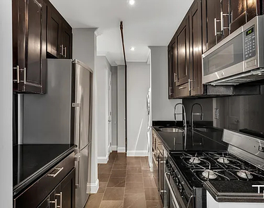 338 East 100th Street - Photo Thumbnail 1