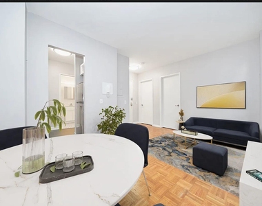 335 W 43rd Street - Photo Thumbnail 1