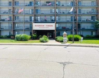 1 Kanawha Terrace - Photo Thumbnail 5