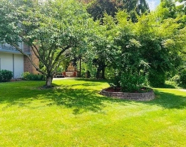 1 Kanawha Terrace - Photo Thumbnail 7