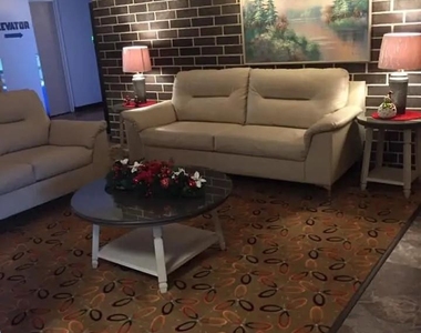 229 Baltimore Ave - Photo Thumbnail 6