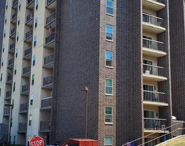 229 Baltimore Ave - Photo Thumbnail 8