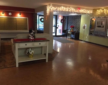 229 Baltimore Ave - Photo Thumbnail 4