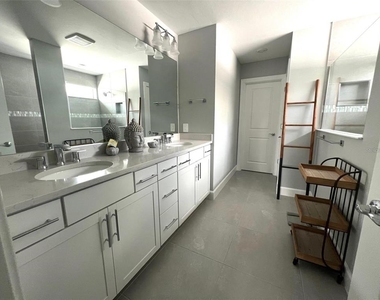 6236 Baywood Court - Photo Thumbnail 24