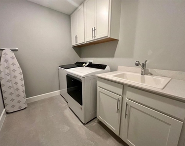 6236 Baywood Court - Photo Thumbnail 19