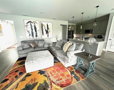 6236 Baywood Court - Photo Thumbnail 4