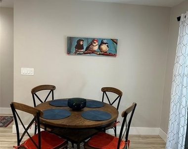 306 19th St. East - Photo Thumbnail 5