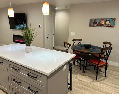 306 19th St. East - Photo Thumbnail 8