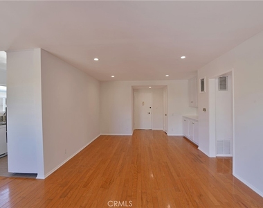 1436 S Bedford Street - Photo Thumbnail 9