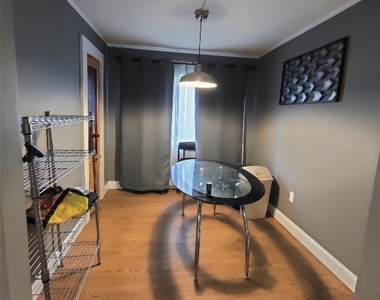 51 Allen Street - Photo Thumbnail 8