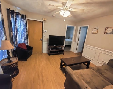 51 Allen Street - Photo Thumbnail 7