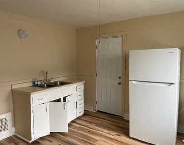 14 Merrill Street - Photo Thumbnail 6