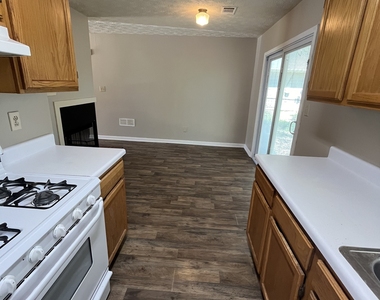 138 Crystal Brook - Photo Thumbnail 10
