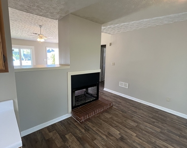 138 Crystal Brook - Photo Thumbnail 12
