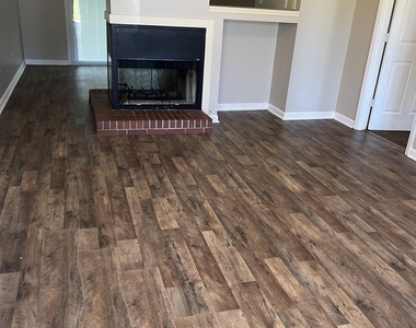 138 Crystal Brook - Photo Thumbnail 8