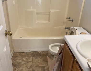 138 Crystal Brook - Photo Thumbnail 16