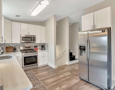 3605 Creek Mill Drive Nw - Photo Thumbnail 4