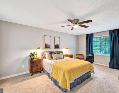 2011 Kemp Road - Photo Thumbnail 12