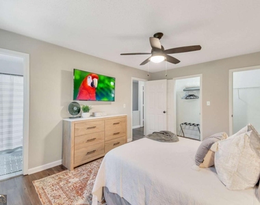 4521 Coopers Creek Circle Se - Photo Thumbnail 13