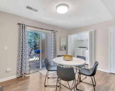 4521 Coopers Creek Circle Se - Photo Thumbnail 8