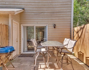 4521 Coopers Creek Circle Se - Photo Thumbnail 10
