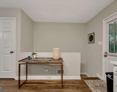 4375 Coopers Creek Drive Se - Photo Thumbnail 14