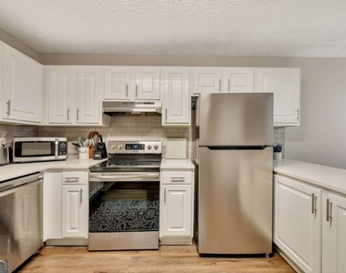 4375 Coopers Creek Drive Se - Photo Thumbnail 9