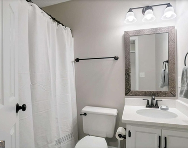 4523 Coopers Creek Circle Se - Photo Thumbnail 13