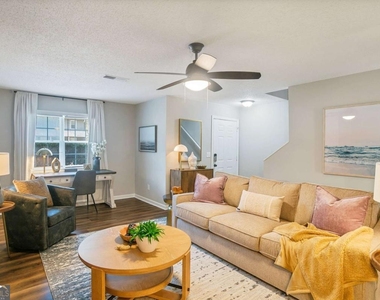 4523 Coopers Creek Circle Se - Photo Thumbnail 2
